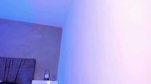 Snapshot of laravillalobos chatting on March 24, 2026, 12:43 pm Laura online show from March 24, 2026, 12:43 pm