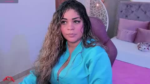 laris_park online show from February 20, 2025, 5:12 am