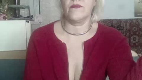 larisaq4ugo24 online show from February 11, 2026, 9:03 am