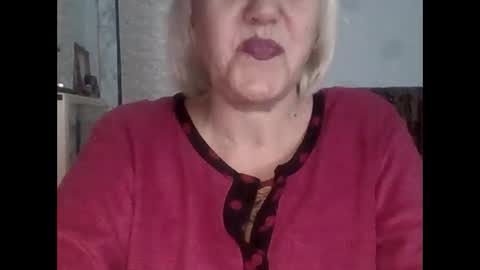 larisaq4ugo24 online show from April 24, 2026, 1:35 pm