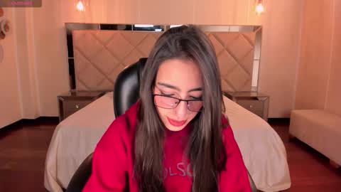 Larisa Smirnov online show from January 10, 2026, 4:14 am