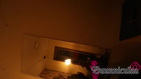 Snapshot of larissa01_ chatting on October 14, 2025, 2:56 am Lari online show from October 14, 2025, 2:56 am