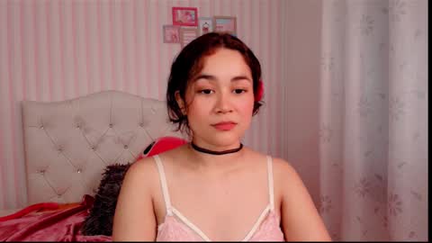 Snapshot of larissalove_doll chatting on January 24, 2025, 2:18 am Larissas online show from January 24, 2025, 2:18 am