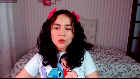 Snapshot of larissalove_doll chatting on January 31, 2025, 4:47 am Larissas online show from January 31, 2025, 4:47 am