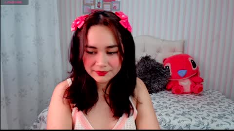 Snapshot of larissalove_doll chatting on February 2, 2025, 7:14 pm Larissas online show from February 2, 2025, 7:14 pm