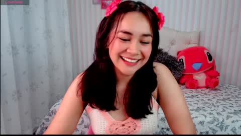Snapshot of larissalove_doll chatting on February 3, 2025, 1:19 am Larissas online show from February 3, 2025, 1:19 am
