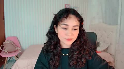 Snapshot of larissalove_doll chatting on September 8, 2025, 8:52 pm Larissas online show from September 8, 2025, 8:52 pm