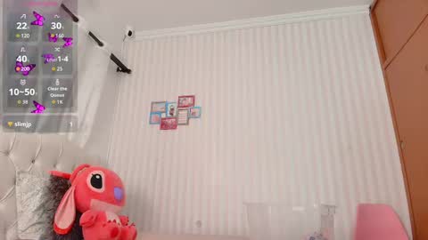Snapshot of larissalove_doll chatting on September 29, 2025, 10:36 pm Larissas online show from September 29, 2025, 10:36 pm