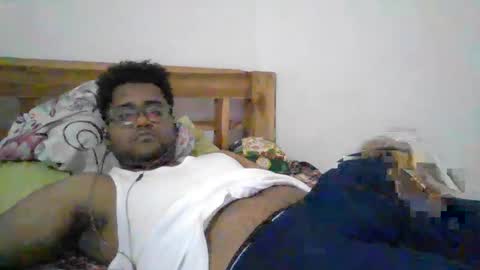 Snapshot of larry_125 chatting on October 11, 2025, 1:31 pm larry_125 online show from October 11, 2025, 1:31 pm