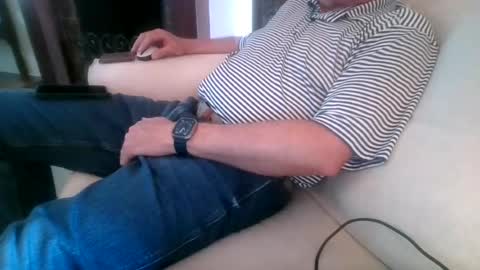 Snapshot of larryj007 chatting on July 16, 2026, 4:02 pm larryj007 online show from July 16, 2026, 4:02 pm