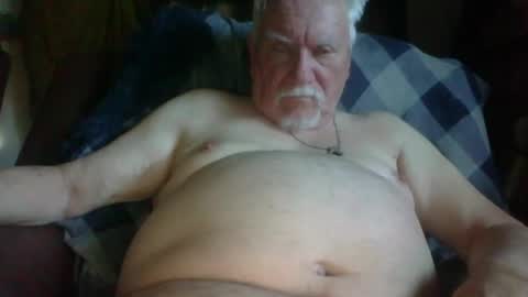larryw01 online show from June 15, 2026, 8:00 pm