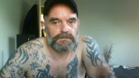larsvegas1895 online show from May 21, 2026, 6:26 pm