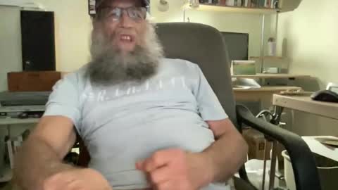 Snapshot of laser134 chatting on May 17, 2026, 2:09 am chris online show from May 17, 2026, 2:09 am