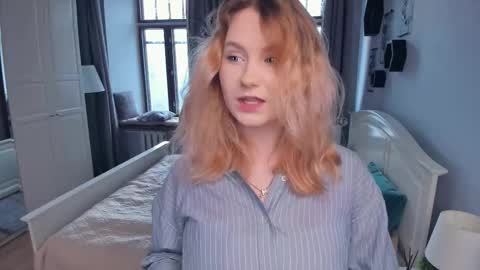 Julia online show from October 30, 2025, 11:00 am