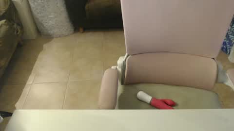 Snapshot of lasolitaauri chatting on February 13, 2025, 10:33 pm Auri online show from February 13, 2025, 10:33 pm