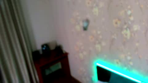 LassCherry18 online show from February 7, 2025, 4:24 pm