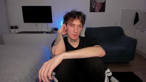 Snapshot of lastnight4you chatting on December 17, 2024, 9:05 pm acie online show from December 17, 2024, 9:05 pm