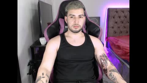 Snapshot of latam_ chatting on December 22, 2024, 5:34 am YOUR BABY online show from December 22, 2024, 5:34 am