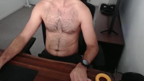 latexdave84 online show from October 13, 2025, 1:05 am