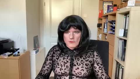 Snapshot of latexdoreen chatting on April 12, 2026, 8:08 am latexdoreen online show from April 12, 2026, 8:08 am