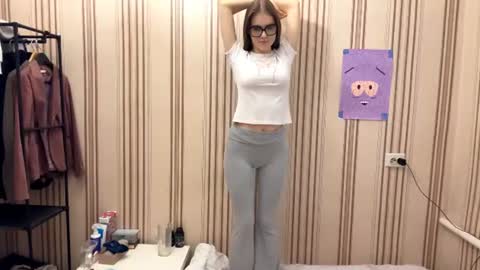 Snapshot of latiapetosa chatting on July 9, 2026, 11:25 am Mia online show from July 9, 2026, 11:25 am
