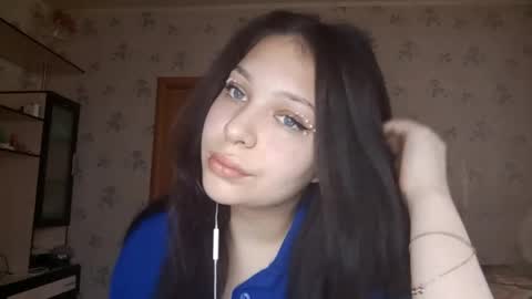 Amelia online show from November 2, 2025, 7:11 am