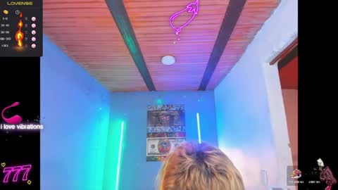 latin_boysxxx_ online show from April 6, 2026, 4:46 am