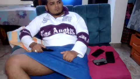 Snapshot of latin_curiousxxx chatting on June 18, 2026, 6:45 pm latin_curiousxxx online show from June 18, 2026, 6:45 pm