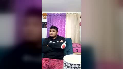 Snapshot of latin_curiousxxx chatting on July 31, 2026, 11:53 am latin_curiousxxx online show from July 31, 2026, 11:53 am