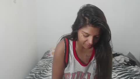 Snapshot of latin_meg chatting on April 22, 2026, 3:35 pm M E G A N online show from April 22, 2026, 3:35 pm