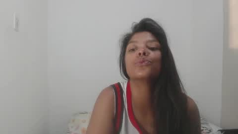 Snapshot of latin_meg chatting on May 7, 2026, 3:50 pm M E G A N online show from May 7, 2026, 3:50 pm