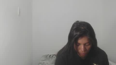 Snapshot of latin_meg chatting on May 23, 2026, 11:53 pm M E G A N online show from May 23, 2026, 11:53 pm