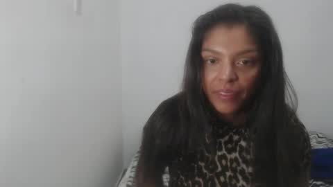 Snapshot of latin_meg chatting on June 4, 2026, 3:29 pm M E G A N online show from June 4, 2026, 3:29 pm