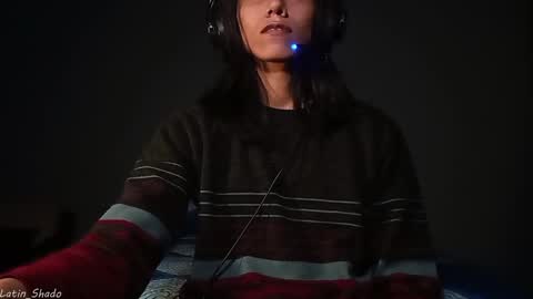 Snapshot of latin_shado chatting on November 17, 2025, 7:03 am Shado online show from November 17, 2025, 7:03 am