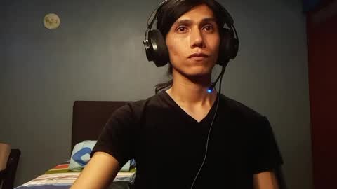 Snapshot of latin_shado chatting on May 5, 2026, 4:04 pm Shado online show from May 5, 2026, 4:04 pm