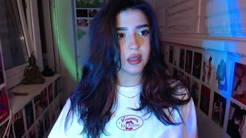 Snapshot of latina_mia chatting on December 28, 2024, 8:58 pm miiiiiiaaaa online show from December 28, 2024, 8:58 pm