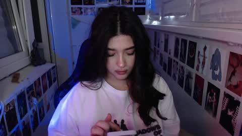 Snapshot of latina_mia chatting on January 29, 2025, 1:17 pm miiiiiiaaaa online show from January 29, 2025, 1:17 pm