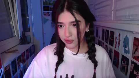 Snapshot of latina_mia chatting on February 12, 2025, 2:56 am miiiiiiaaaa online show from February 12, 2025, 2:56 am