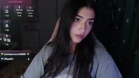 Snapshot of latina_mia chatting on July 7, 2026, 7:23 am miiiiiiaaaa online show from July 7, 2026, 7:23 am