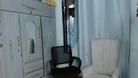 Snapshot of latina_queen0 chatting on July 18, 2026, 11:19 pm latina_queen0 online show from July 18, 2026, 11:19 pm