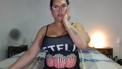 Snapshot of latinaflower_ts chatting on October 21, 2025, 11:38 pm FLOR SALVAJE online show from October 21, 2025, 11:38 pm