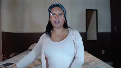 FLOR SALVAJE online show from April 1, 2026, 8:28 pm