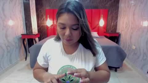 EMMA   online show from November 24, 2025, 3:12 pm