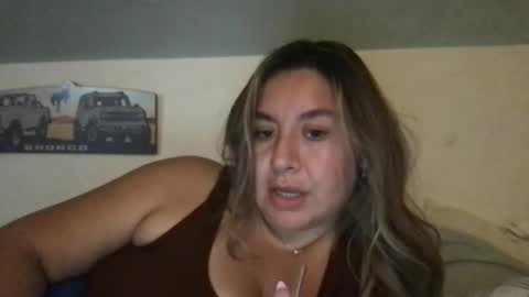 latinalinda02 online show from November 9, 2025, 4:22 am