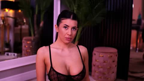 Latina online show from March 11, 2026, 6:25 pm