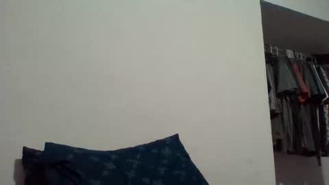 Snapshot of latinbigdick2 chatting on January 4, 2025, 4:44 am Robert online show from January 4, 2025, 4:44 am