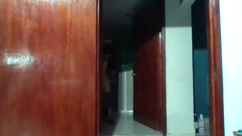 Snapshot of latinbigdick2 chatting on January 8, 2025, 2:35 am Robert online show from January 8, 2025, 2:35 am