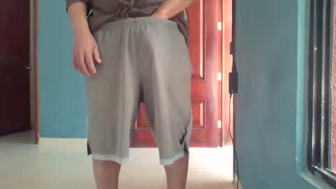 Snapshot of latinbigdick2 chatting on January 26, 2025, 4:30 pm Robert online show from January 26, 2025, 4:30 pm