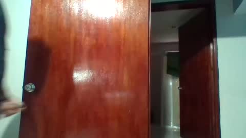 Snapshot of latinbigdick2 chatting on March 2, 2025, 11:31 pm Robert online show from March 2, 2025, 11:31 pm