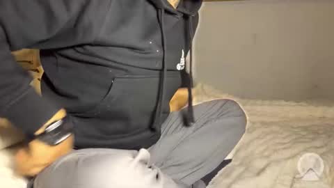 Latinhousex online show from December 4, 2025, 10:24 am